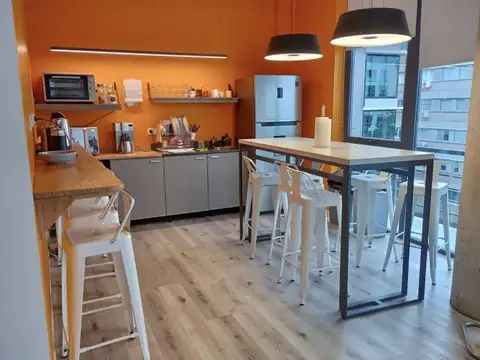 Oficina en Venta con 3 cocheras