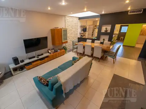 Casa en Venta en Lomas De Zamora, USD 350.000