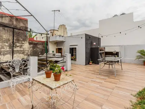 Depto Tipo Casa en Venta 47 años
