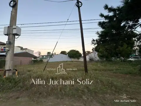 Dos Amplios Terrenos en Venta en Esquina de Costa Azul cerca del Mar