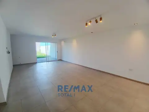 Venta casa en Lomadas de Capilla del Señor 3 dorm