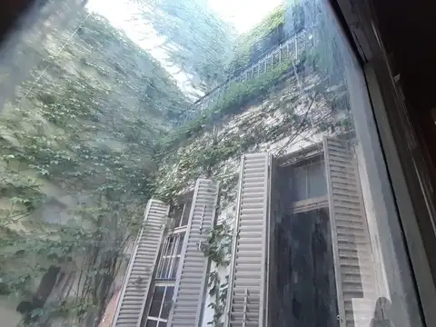 Casa 12 ambientes con 3 baños