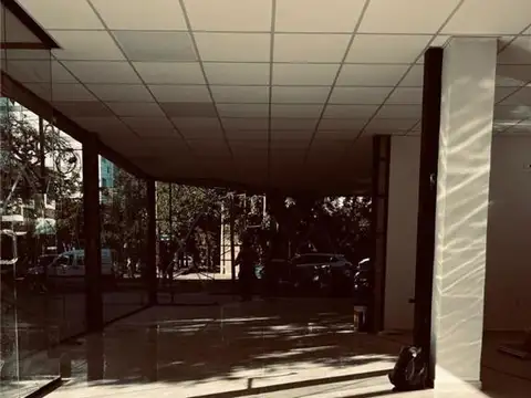 Local en Alquiler en Centro, $ 3.000.000