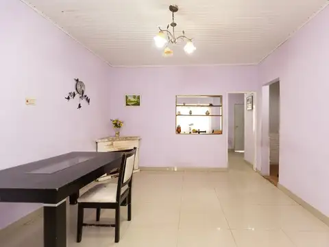 Casa 3 ambientes con 1 baño