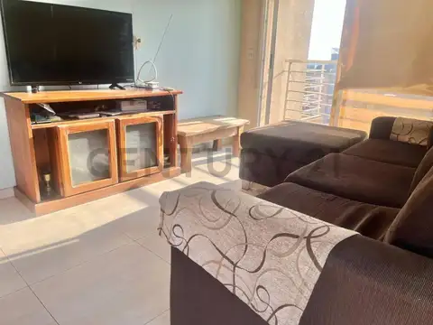 Departamento en Alquiler en Lomas De Zamora, $ 990.000