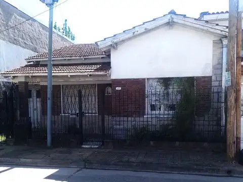 VENTA CASA 3 AMBIENTES VILLA SARMIENTO
