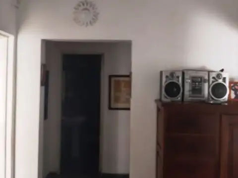 Depto Tipo Casa en Venta en Santos Lugares, USD 77.000