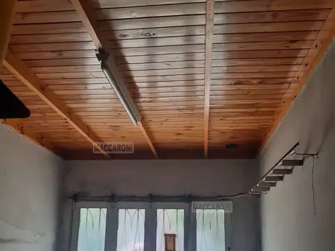 Casa 3 ambientes con 2 baños