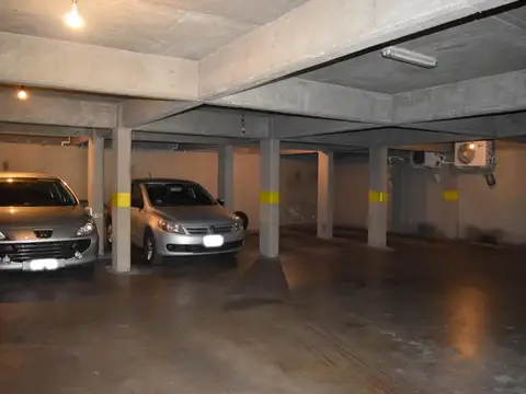 VENTA COCHERA - 9 DE JULIO 1600