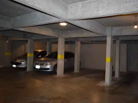 VENTA COCHERA - 9 DE JULIO 1600