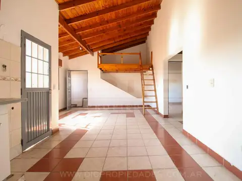 Depto Tipo Casa en Venta en Carapachay, USD 120.000