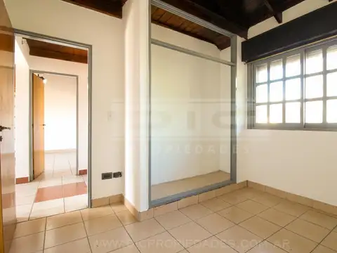 Muy buen PH 3 ambientes Venta - Carapachay