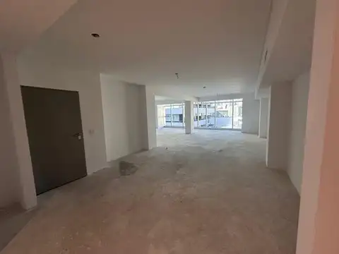 Oficina en Alquiler al Este