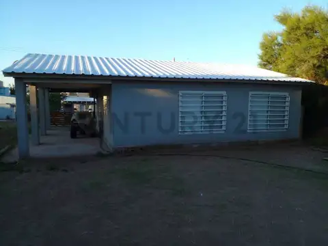 Casa en Venta con 3 cocheras