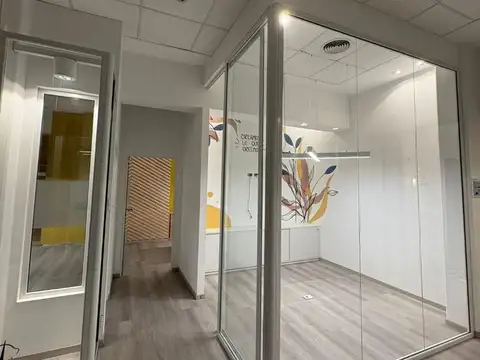 Local en Alquiler en Puerto Norte, $ 3.200.000