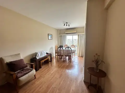 Depto Tipo Casa 2 ambientes con 1 baño