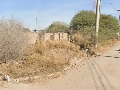 VENTA TERRENO CON CONSTR EN LA FLORESTA RUTA 19