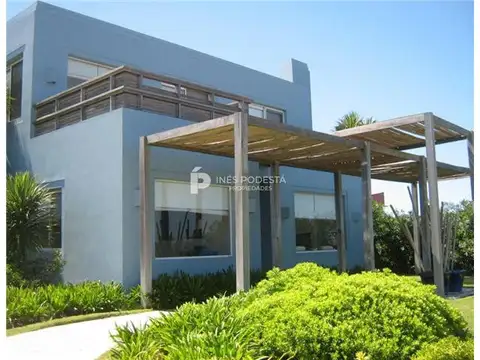 CASAS - CASA - MANANTIALES