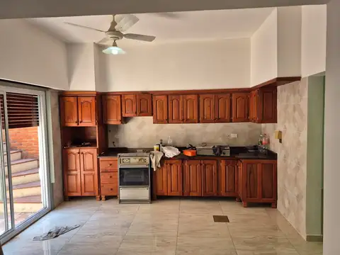 Casa en Alquiler en Parque Avellaneda, $ 2.000.000