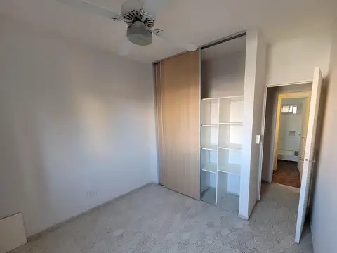 Departamento en Alquiler en Área Centro Oeste, $ 1.600.000