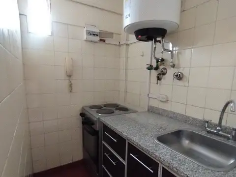 Departamento en Alquiler en Lomas De Zamora, $ 480.000