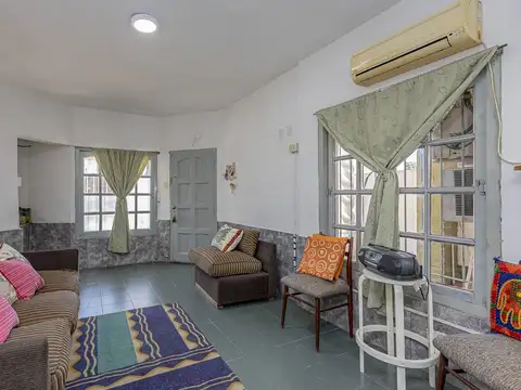 Depto Tipo Casa en Venta de 4 ambientes