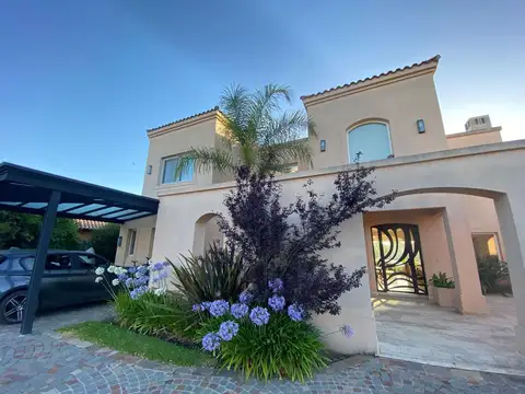 Alquiler Anual Casa 6 Amb amoblada a La Laguna Barrio  Santa Catalina Villanueva