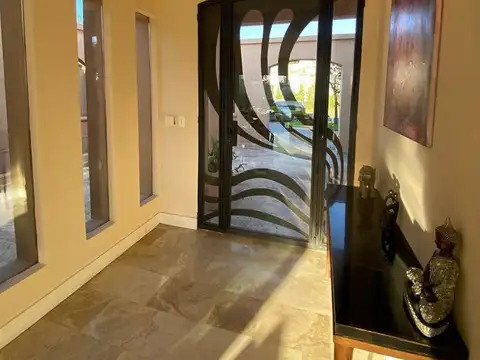 Casa en Alquiler de 3 dormitorios