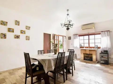 CASA. VENTA. 4 AMB. FLORES. CABA