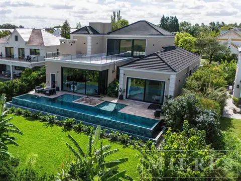 Casa en venta en Pilar Golf