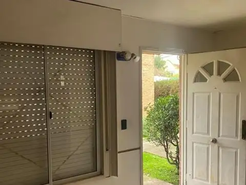 Depto Tipo Casa en Alquiler en Pilar, $ 550.000