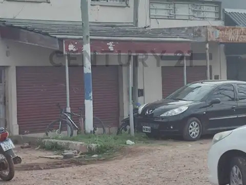 Local con Vivienda en Venta