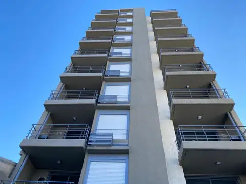 Departamento monoambiente en alquiler con cochera Centro Rosario