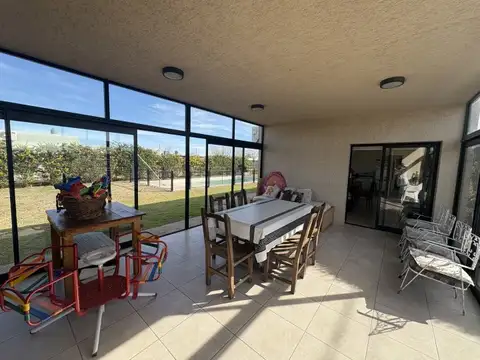 Casa en Venta en Roldan, USD 120.000