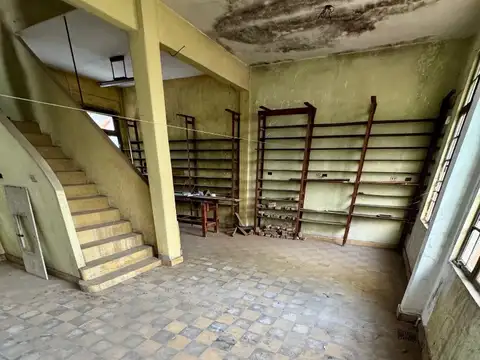 Local Gje Galpon y Vivienda (a pasos Av Avellaneda Textil) RETASADO OPORTUNIDAD  