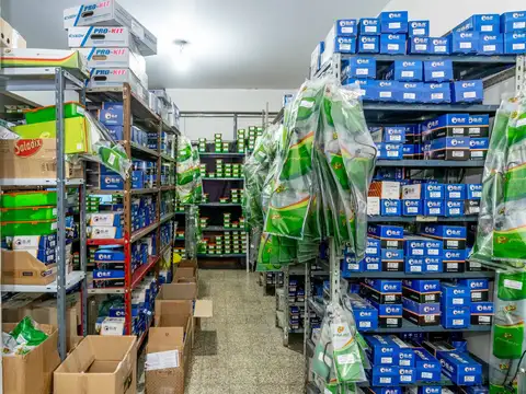 Local en Venta 61 años