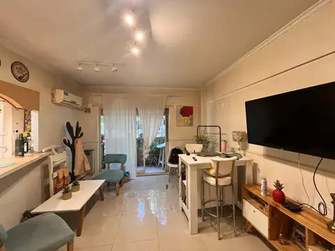 Alquiler 2amb amueblado con Balcón y patio techado Villa Crespo