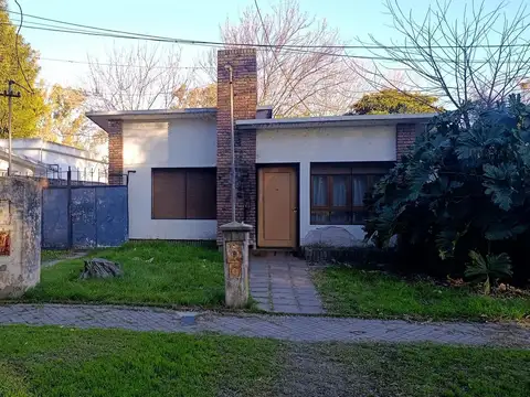 Venta | Casa y Galpon | Cochera | Granadero Baigorria | Barrio Los Pinos