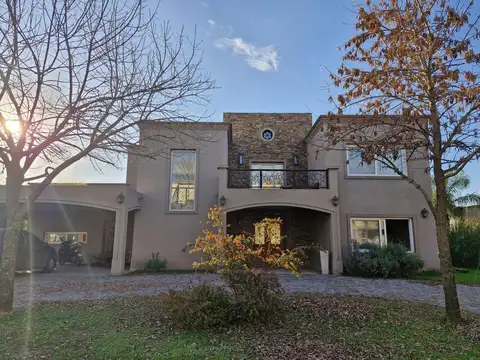 Casa 5 Ambientes en Terravista