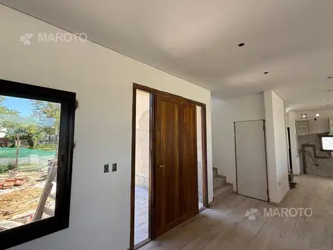 Casa en Venta en El Canton - Norte, USD 350.000