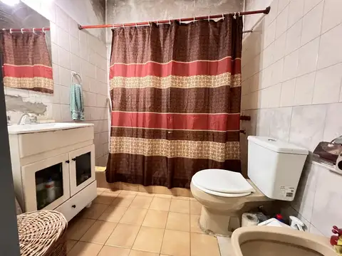 Depto Tipo Casa en Venta en Moron Sur, USD 75.000