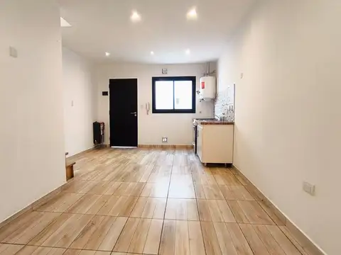 Depto Tipo Casa 2 ambientes con 1 baño
