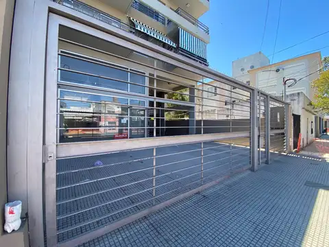 Local en Venta en Pilar Centro, USD 190.000