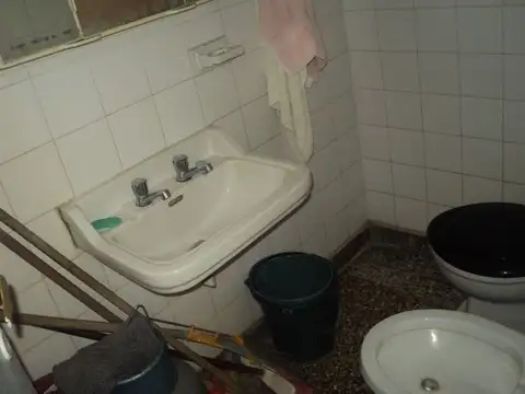 3 AMBIENTES + AL FRENTE + EN PLANTA BAJA + SIN EXPENSAS + AMUEBLADO  