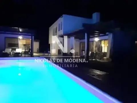 Casa en Alquiler Temporal de 4 dormitorios