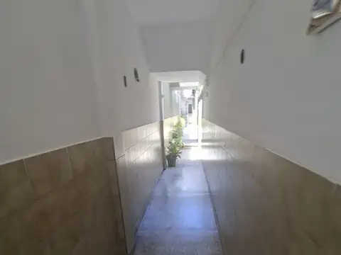 Depto Tipo Casa en Alquiler de Monoambiente
