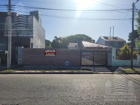 Un mono-ambiente en un amplio terreno de 325mts²