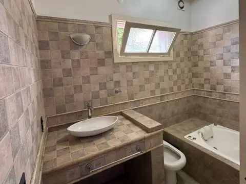 Casa en Alquiler al Norte