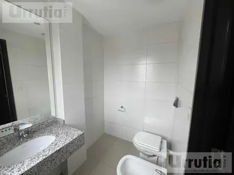 Oficina en Alquiler al Noreste