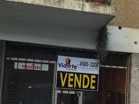 Excelente Oportunidad Local en Venta sobre Lafuente 305 Flores centro comercial